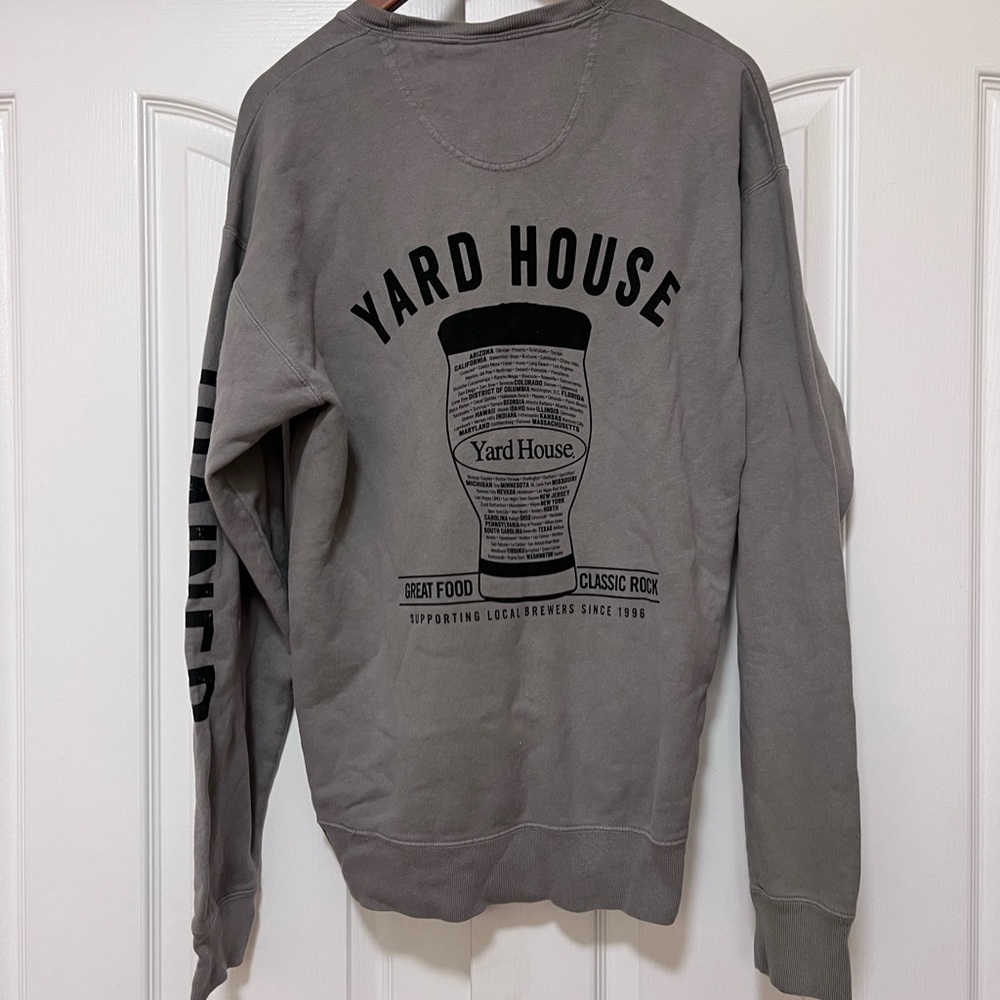 YARD HOUSE Gray Men's Sweater - Med